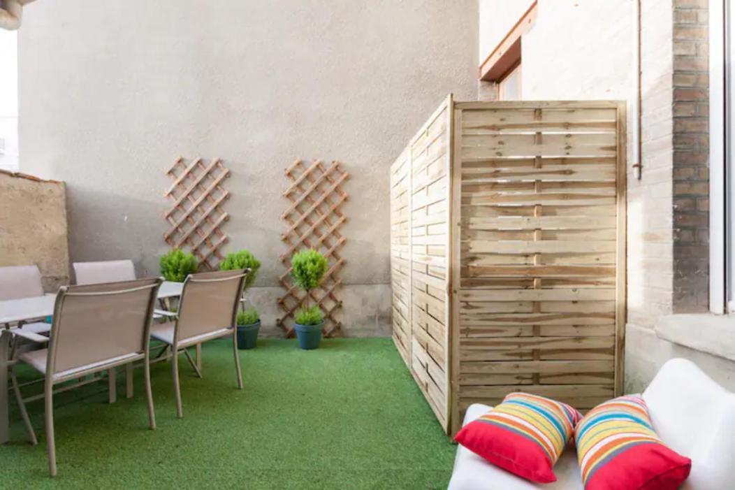 Suite Des Lilas - Terrasse Privee Reims Buitenkant foto
